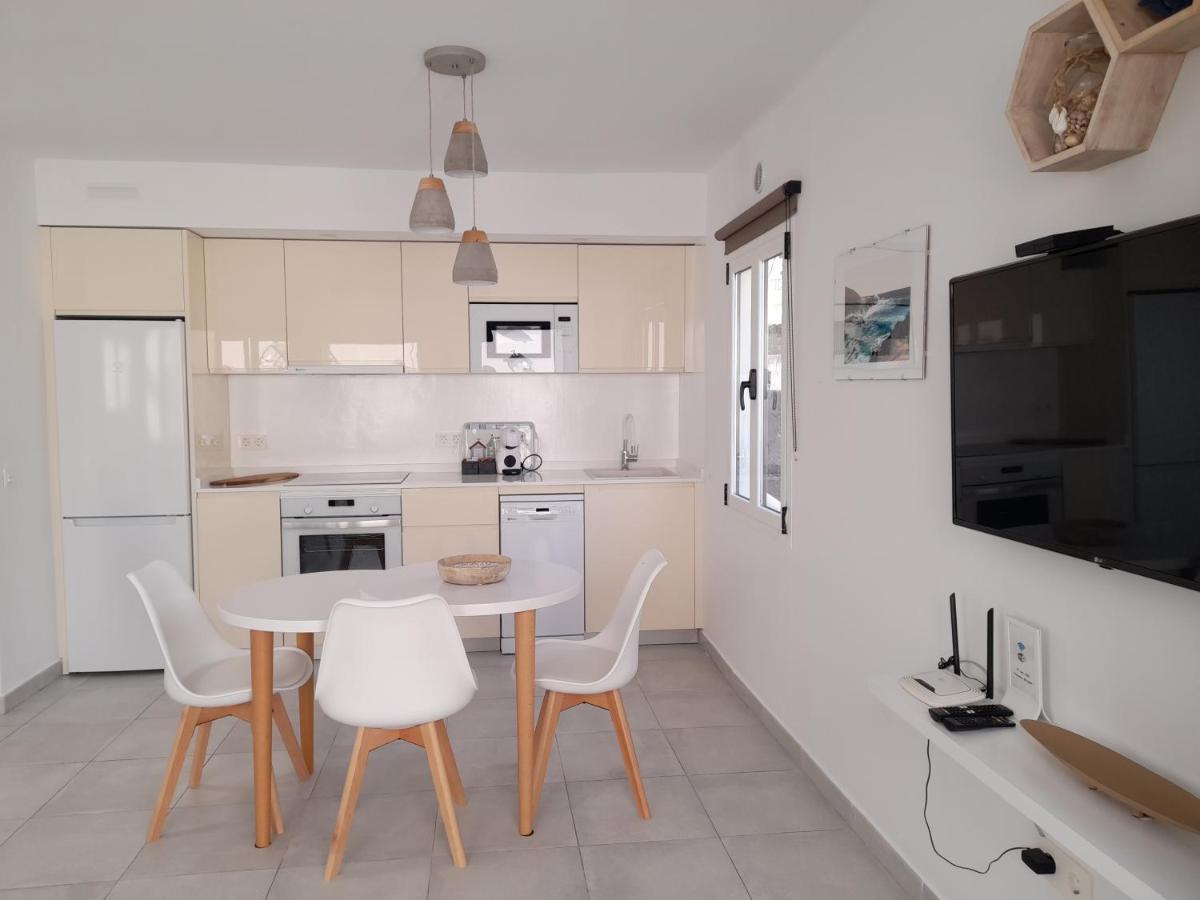 Bungalow Paseo Del Mar- Playa Roca Residence Sea Front Access - Free Ac - Wifi Costa Teguise Bagian luar foto