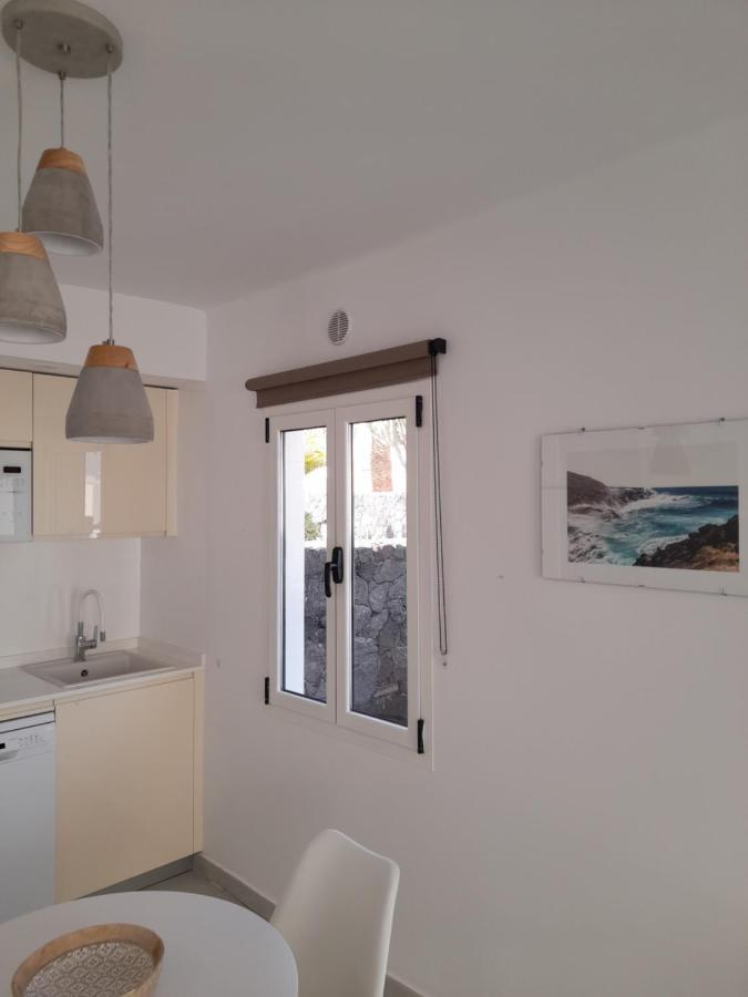 Bungalow Paseo Del Mar- Playa Roca Residence Sea Front Access - Free Ac - Wifi Costa Teguise Bagian luar foto