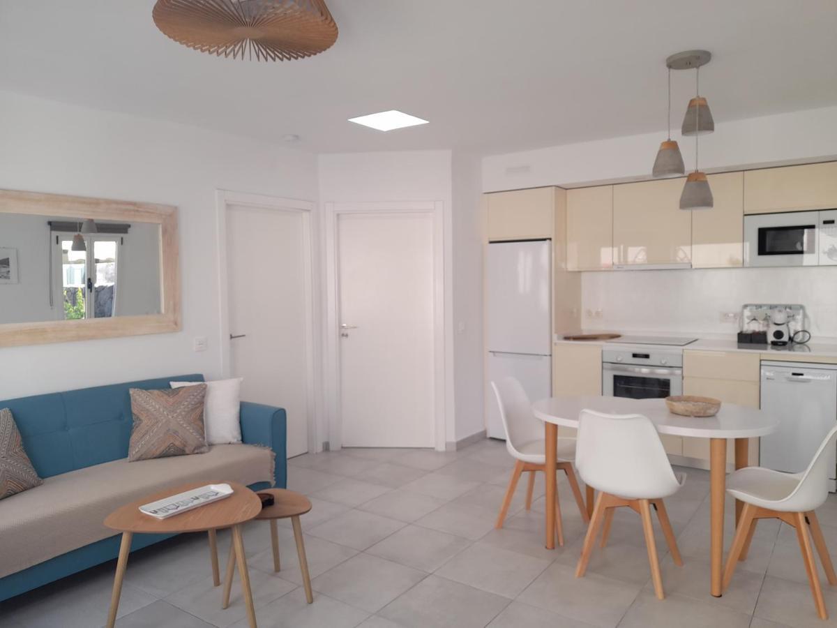 Bungalow Paseo Del Mar- Playa Roca Residence Sea Front Access - Free Ac - Wifi Costa Teguise Bagian luar foto